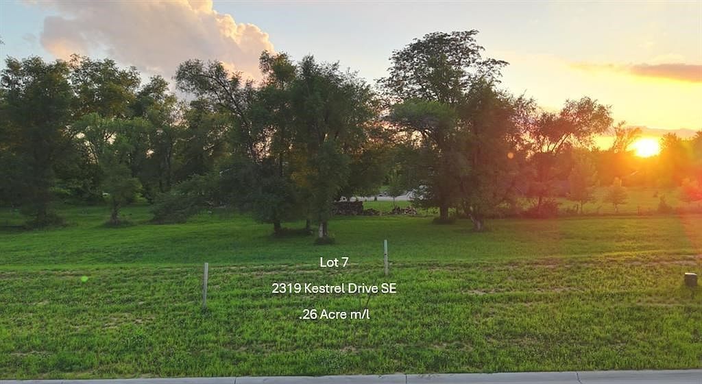 2319 Kestrel Dr SE Cedar Rapids, IA 52403 - Thumbnail 2