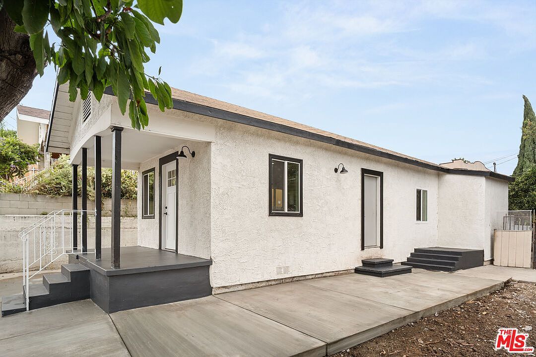 3043 Winter St Los Angeles, CA 90063 - Thumbnail 2