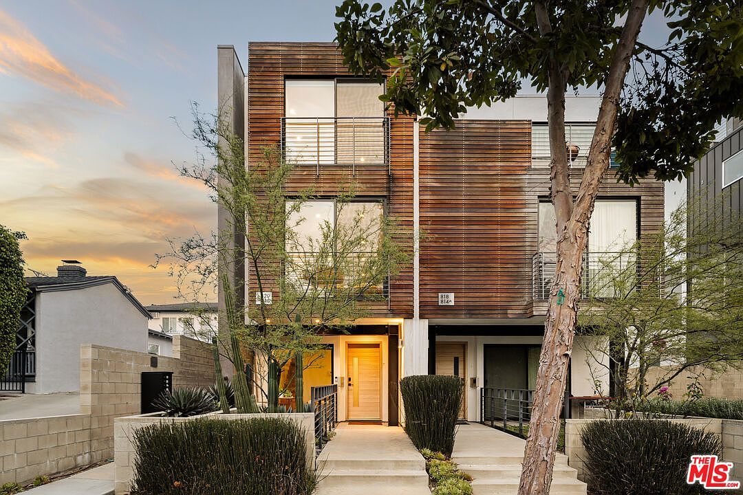 820 N Formosa Ave Los Angeles, CA 90046 - Thumbnail 2