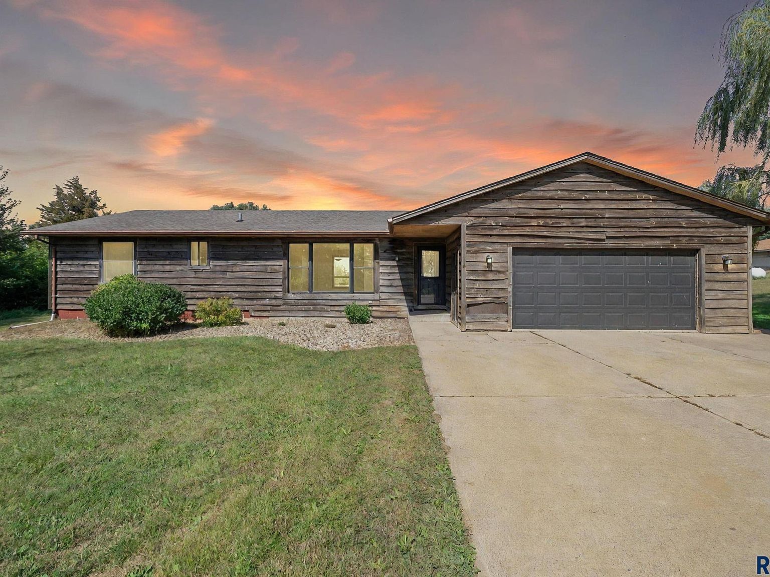 48186 265th St Brandon, SD 57005 - Thumbnail 2