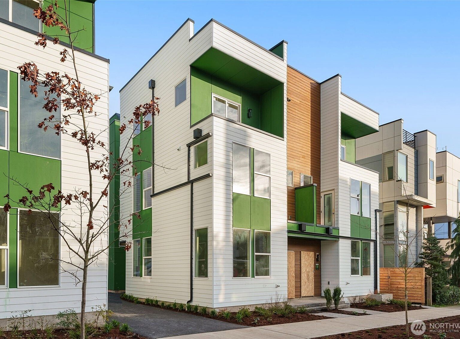 2809 S Charles St Seattle, WA 98144 - Thumbnail 2