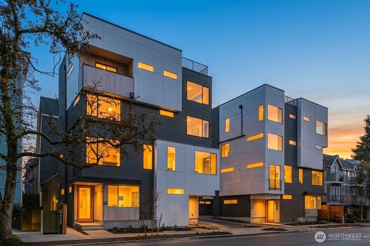 1125 A 10th Ave E Seattle, WA 98102  | New build