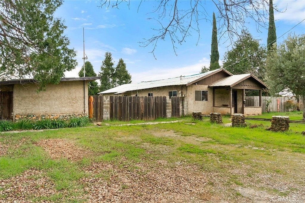 1471 Hawthorne Ave Chico, CA 95926 - Thumbnail 2