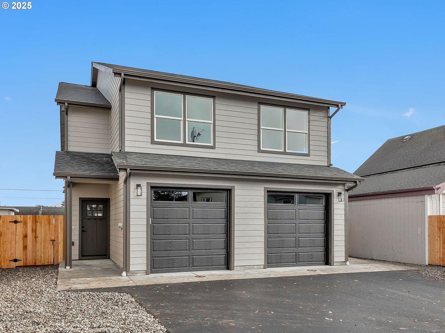 120 SW Alder Ct Warrenton, OR 97146 - Thumbnail 2