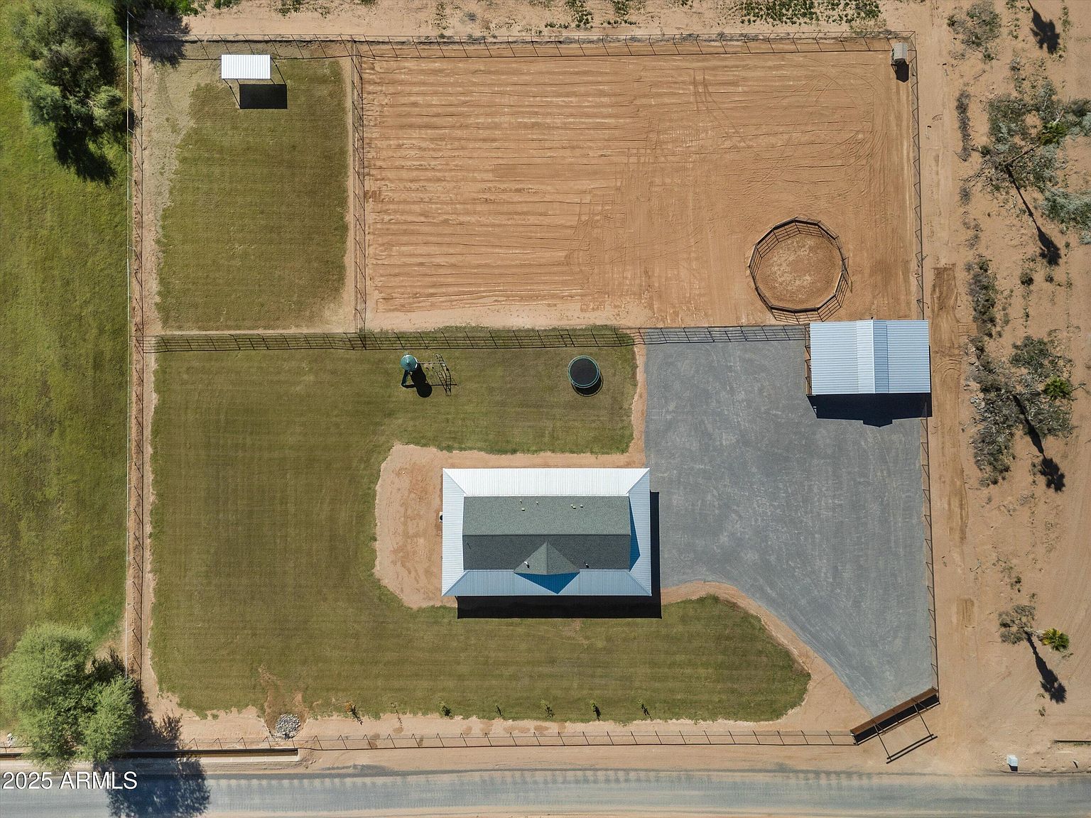 10473 E Dixie Rd Florence, AZ 85132 - Thumbnail 2