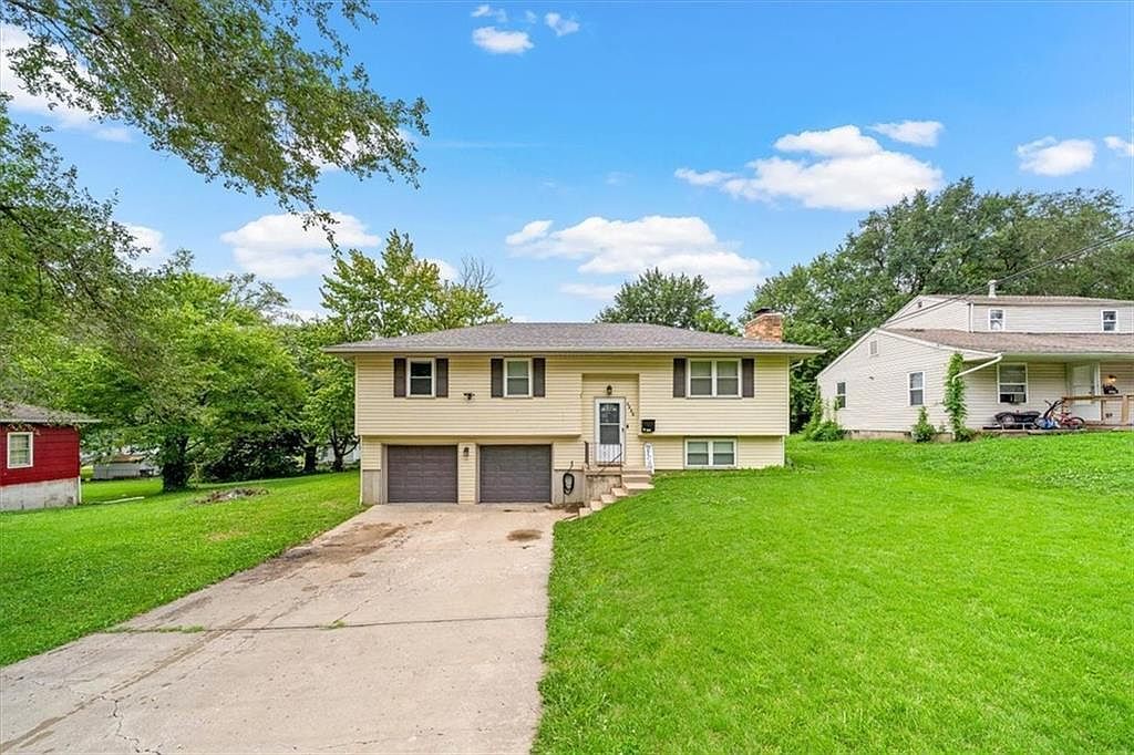 2608 N 46th Ter Kansas City, KS 66104 - Thumbnail 2