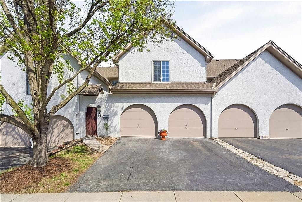 6534 W 49th St Mission, KS 66202  | New build