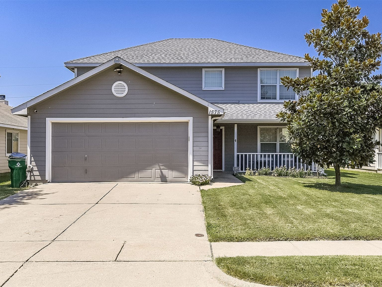 1575 Sandhurst Dr Waxahachie, TX 75165 - Thumbnail 2