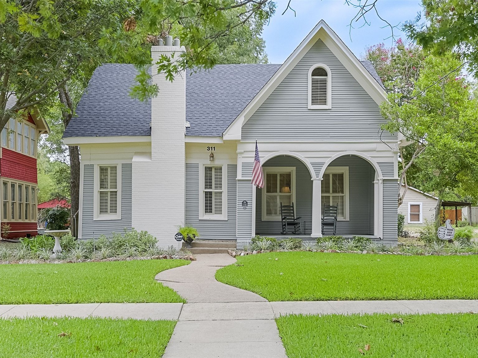 311 E Marvin Ave Waxahachie, TX 75165 - Thumbnail 2