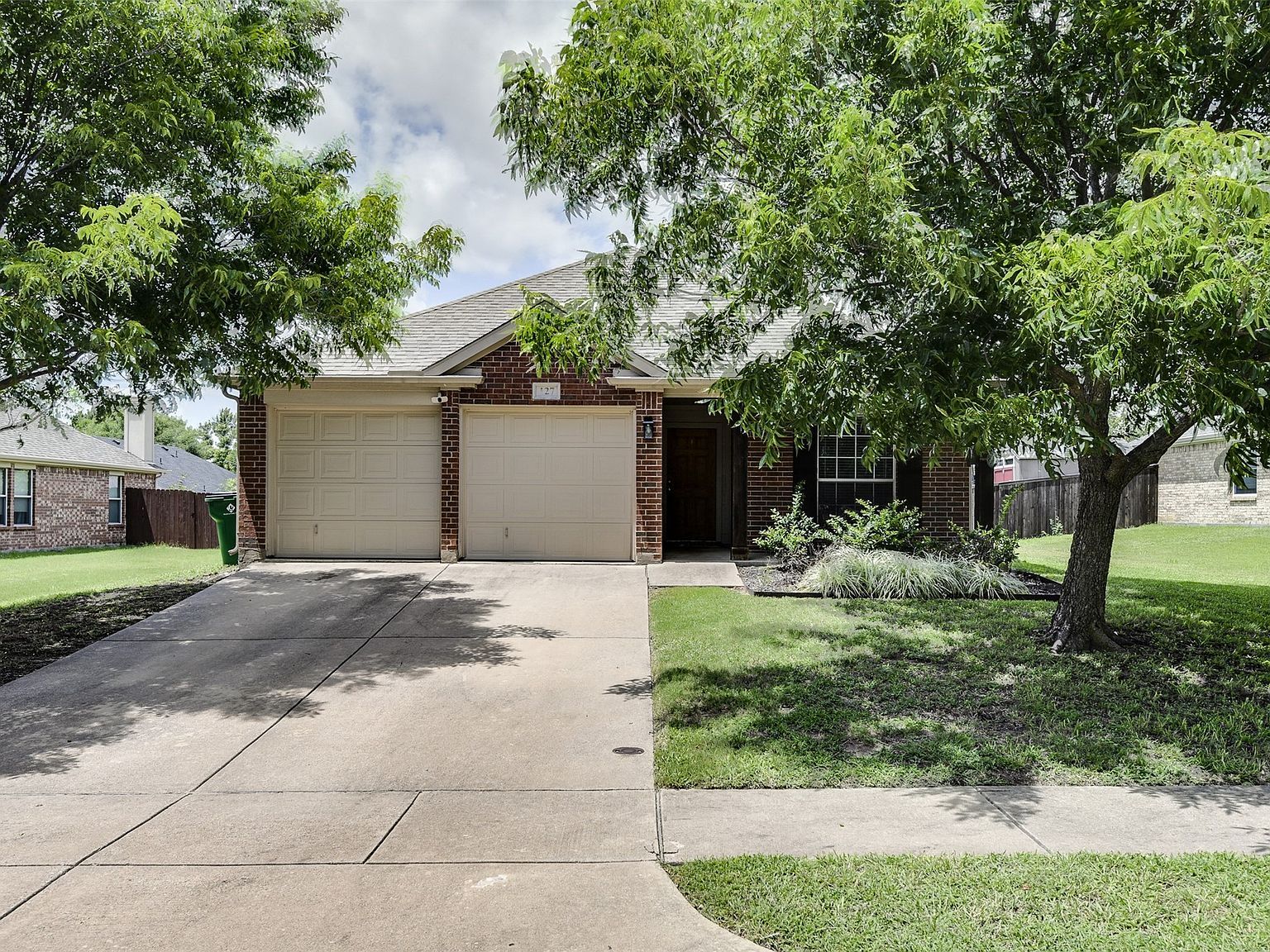 127 Coyote Run Waxahachie, TX 75165 - Thumbnail 2