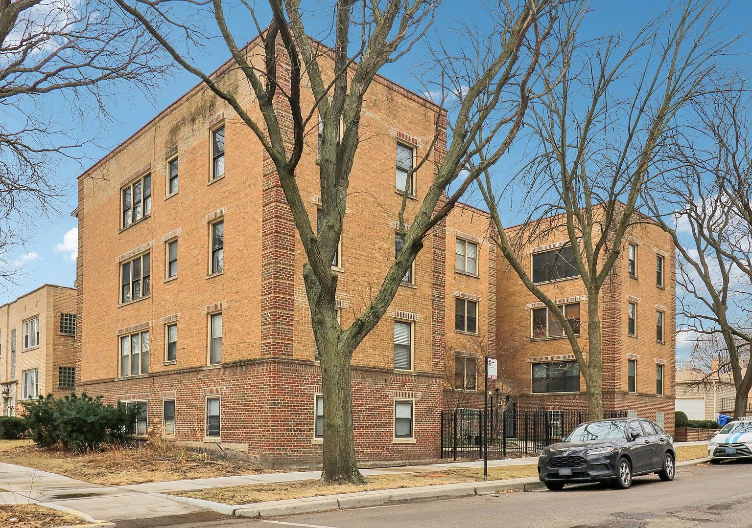 5325 N Francisco Ave APT G Chicago, IL 60625  | Condominium