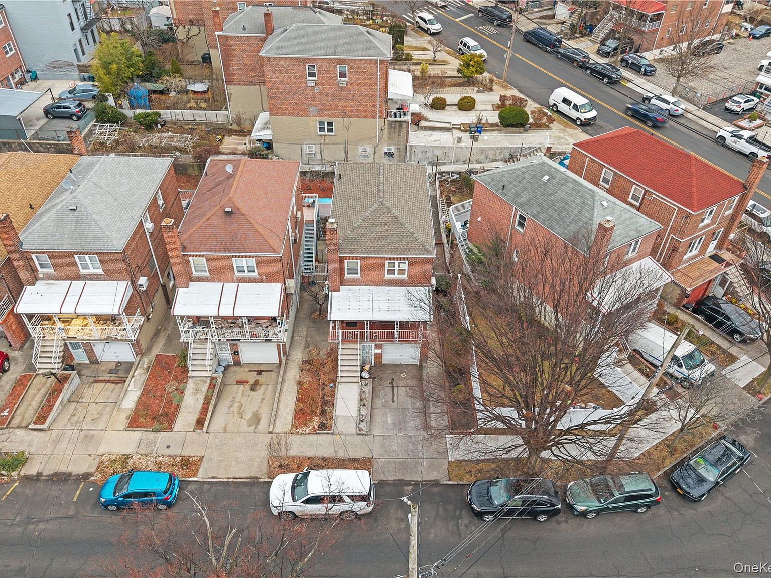 2004 Bogart Ave Bronx, NY 10462 - Thumbnail 2