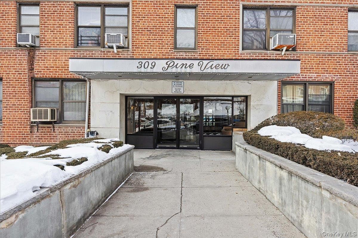 309 N Broadway APT 4F Yonkers, NY 10701  | Condominium