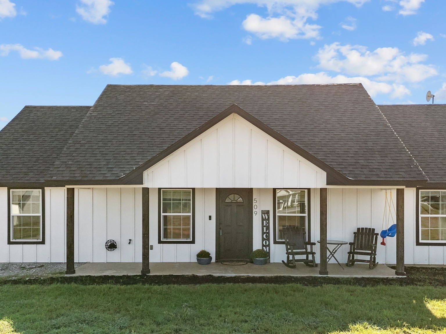 509 Pecan Tree Ct Poolville, TX 76487 - Thumbnail 2