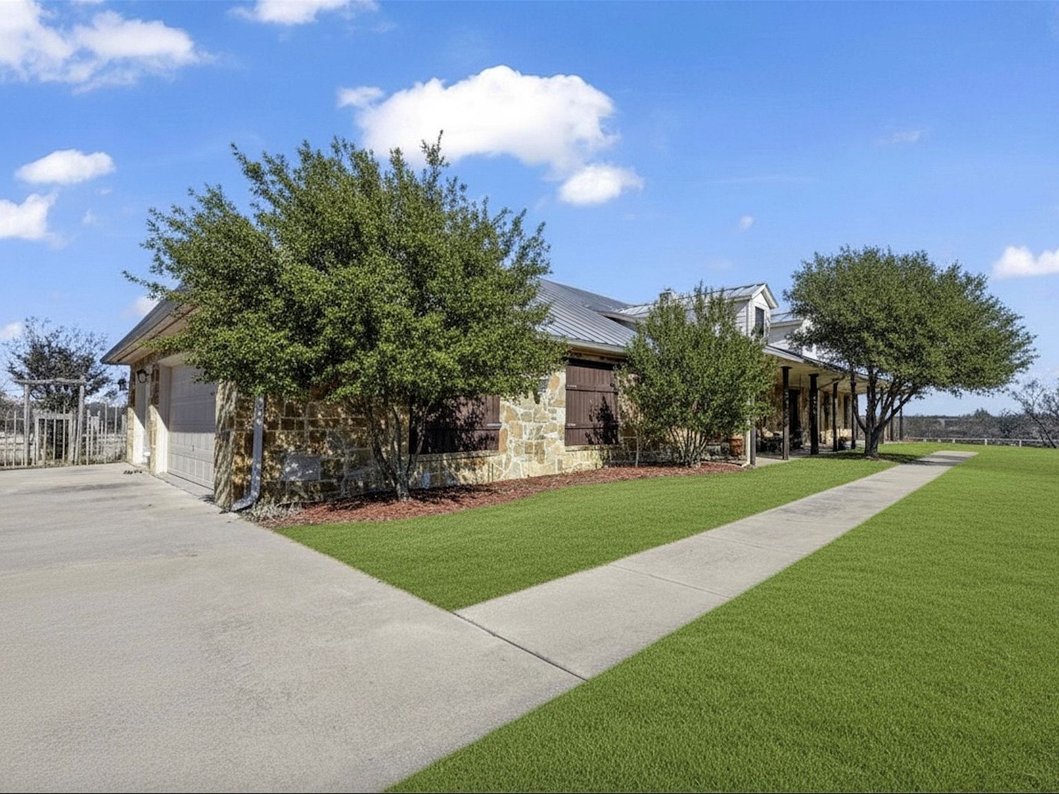 11918 Riek Rd #0 Krum, TX 76249 - Thumbnail 2