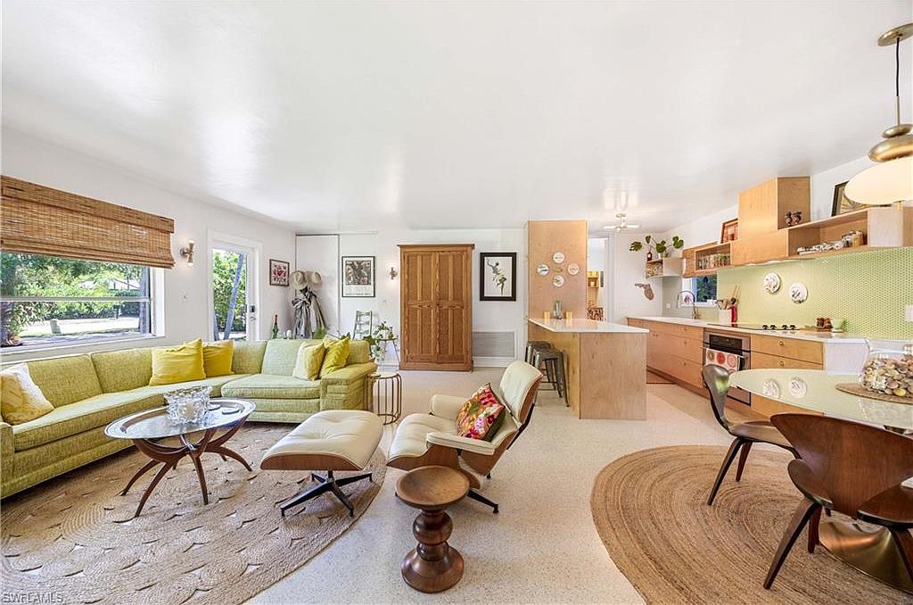 1304 Milano Dr Naples, FL 34103 - Thumbnail 2