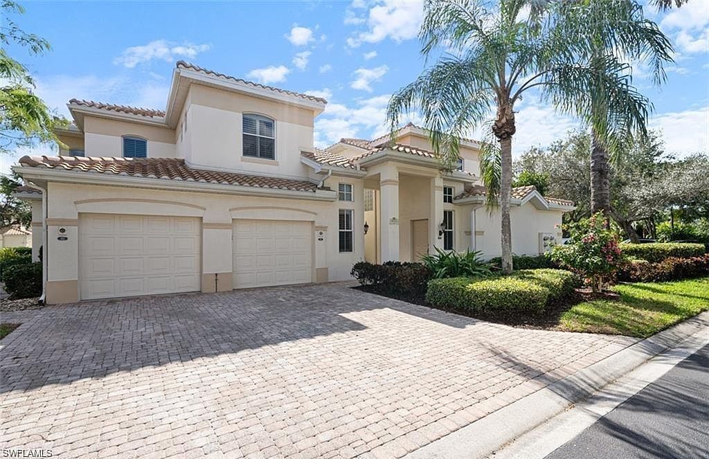 9050 Las Maderas Dr UNIT 201 Bonita Springs, FL 34135 - Thumbnail 2