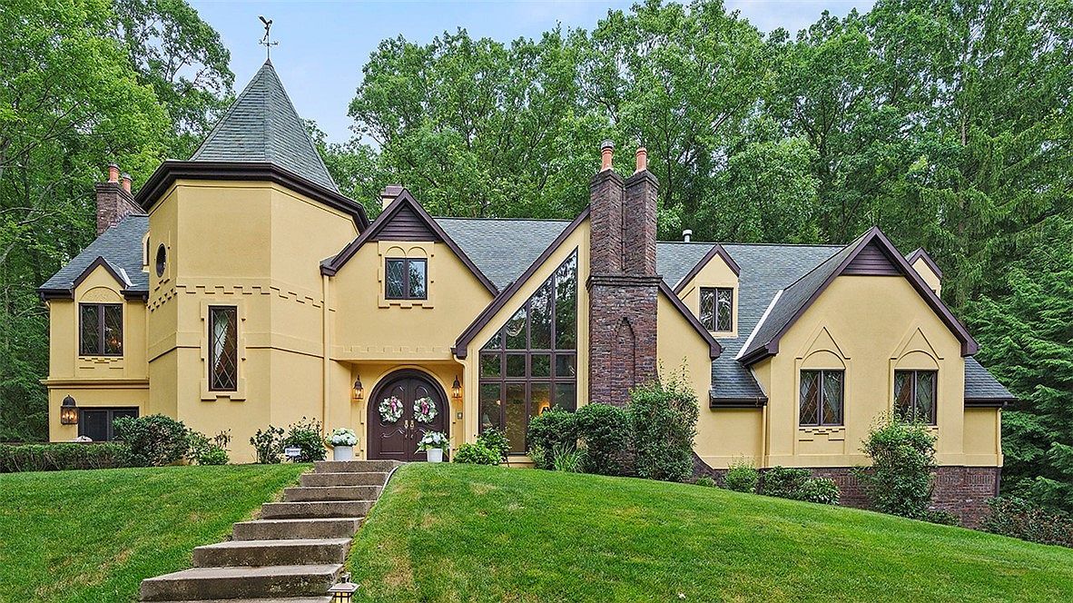 613 Lincoln Rd Bradfordwoods, PA 15015 - Thumbnail 2