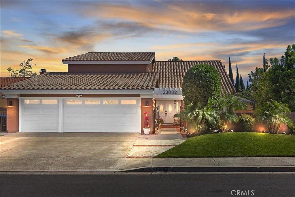 23082 Sonoita Mission Viejo, CA 92691 - Thumbnail 2