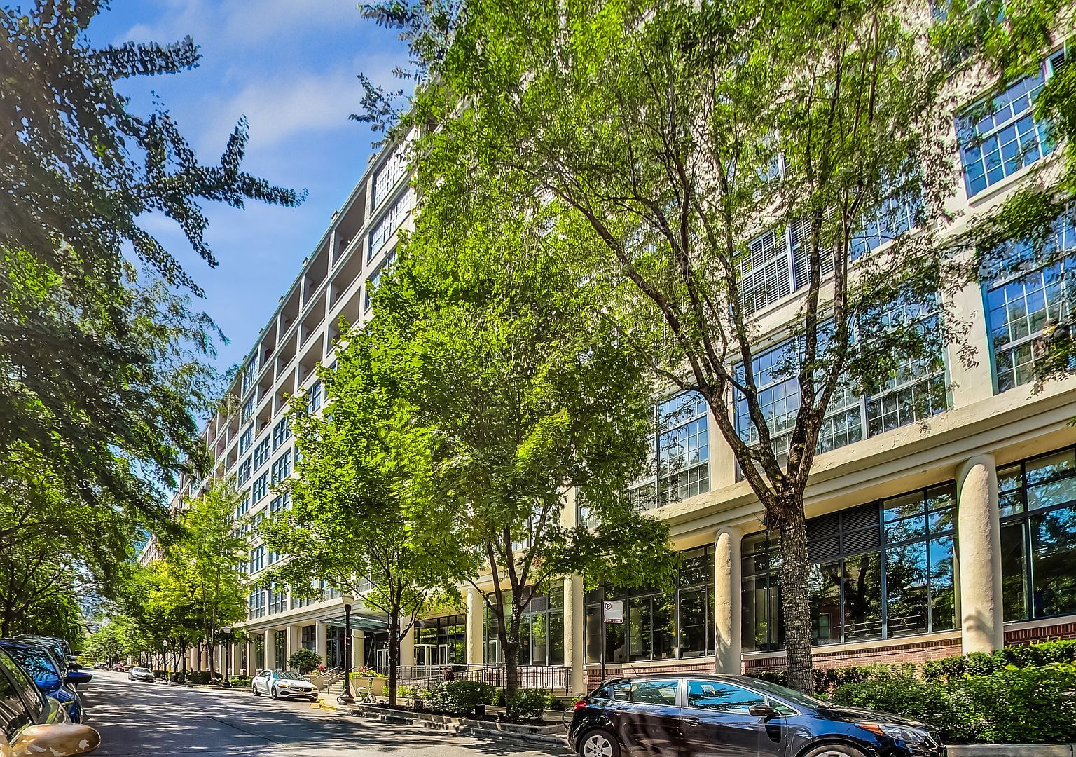 900 N Kingsbury St APT 1019 Chicago, IL 60610 - Thumbnail 2