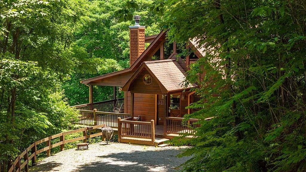 469 Mountain High Dr Mineral Bluff, GA 30559 - Thumbnail 2