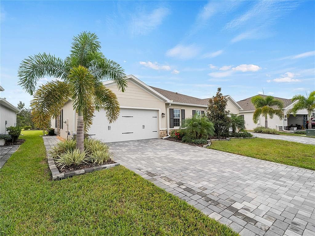 1982 W Palms Dr Port Charlotte, FL 33953 - Thumbnail 2