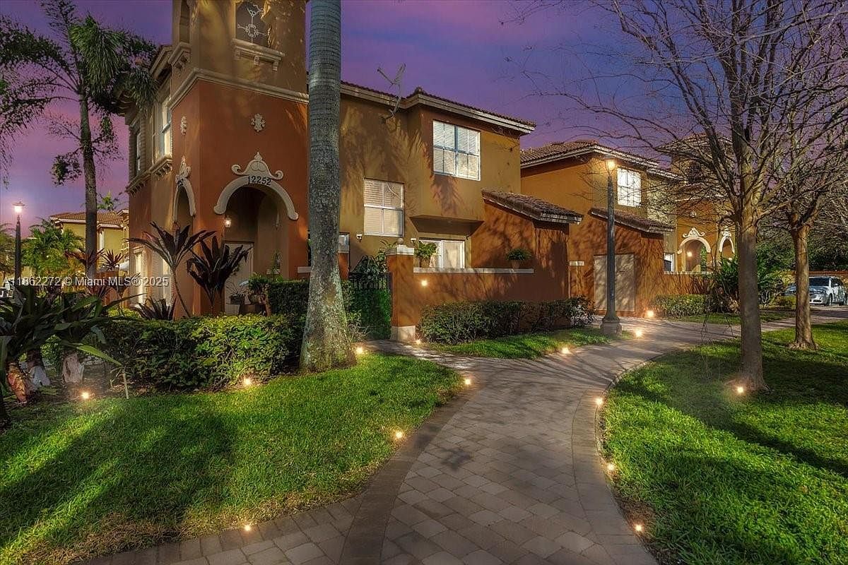 12252 SW 25th Ct #1614 Hollywood, FL 33025 - Thumbnail 2