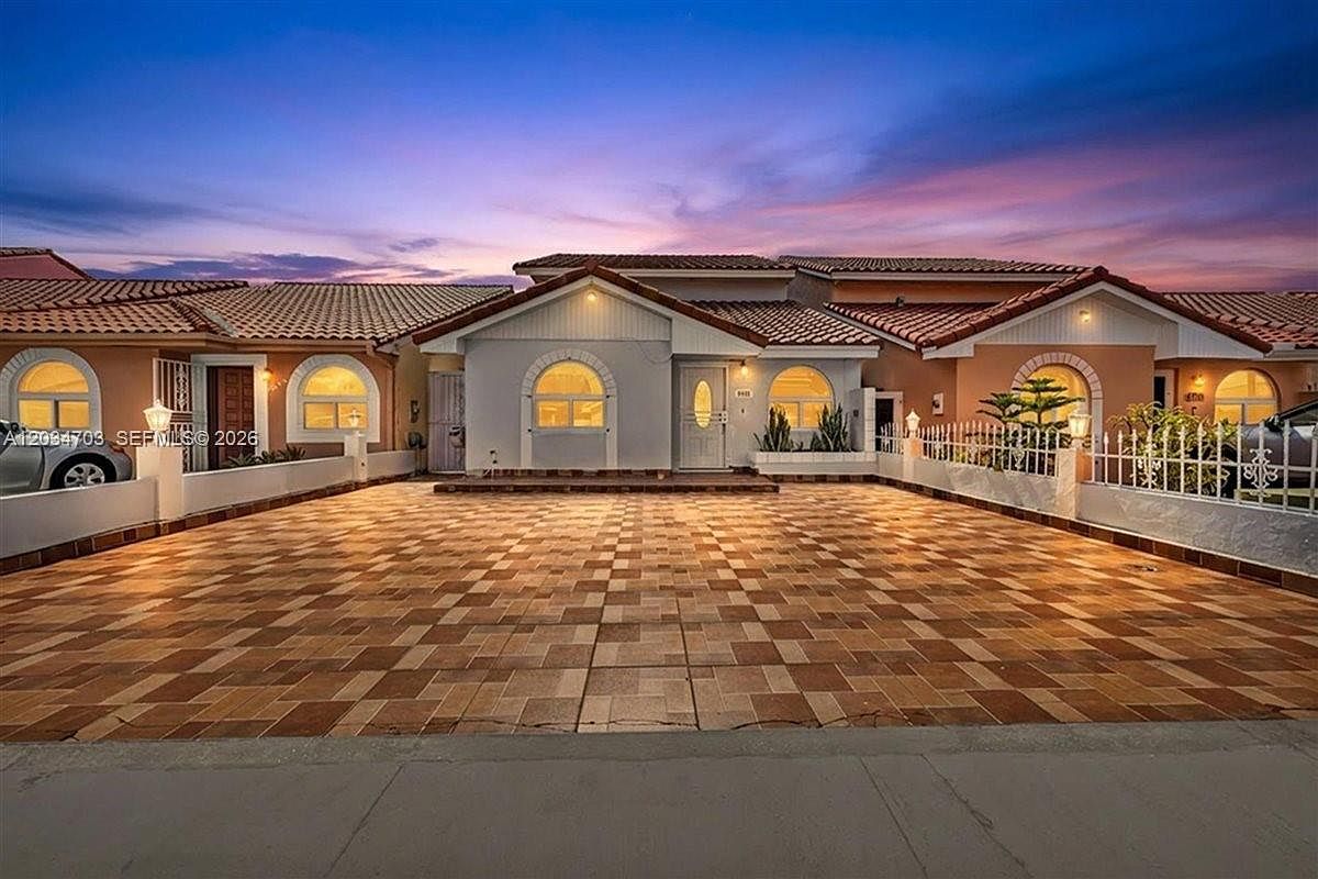 5445 W 27th Ln Hialeah, FL 33016, 33016