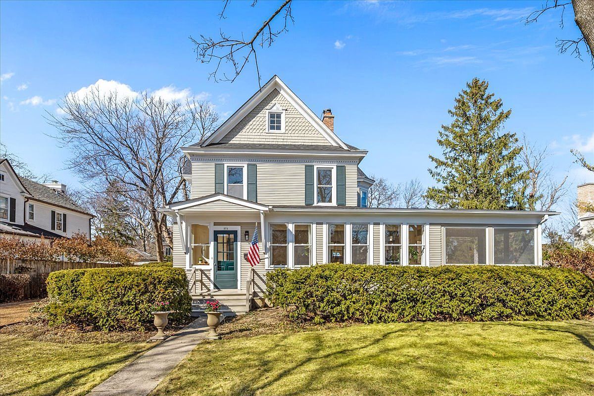 274 Vine Ave Lake Forest, IL 60045 - Thumbnail 2