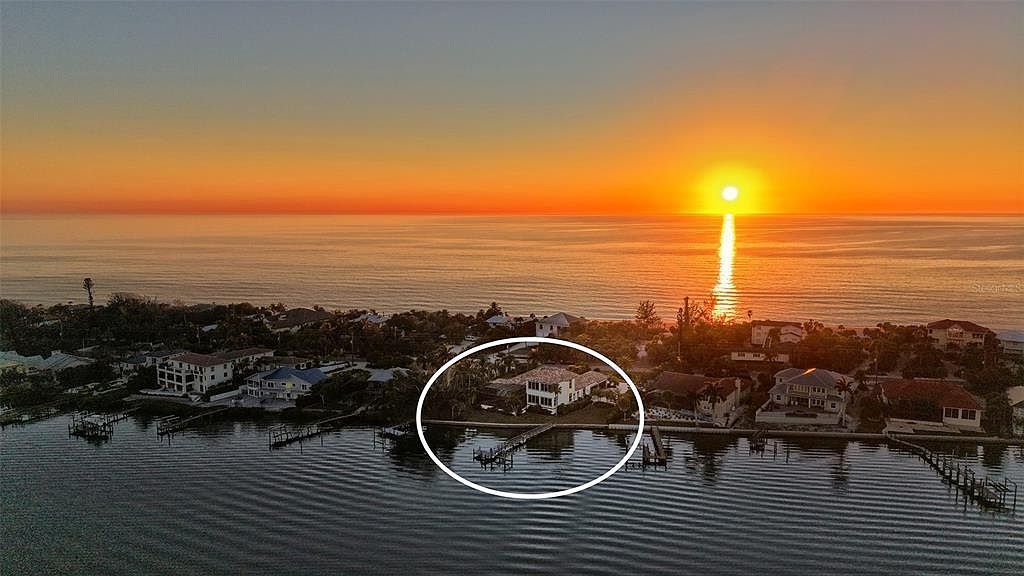 8017 Manasota Key Rd Englewood, FL 34223 - Thumbnail 2