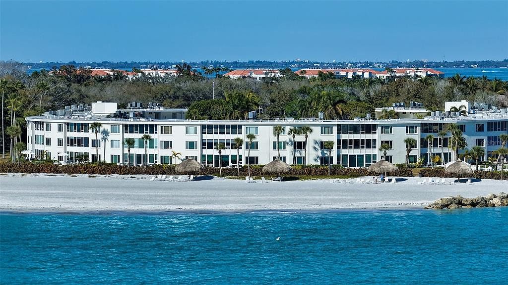 100 Sands Point Rd Unit 114 Longboat Key, FL 34228 - Thumbnail 2