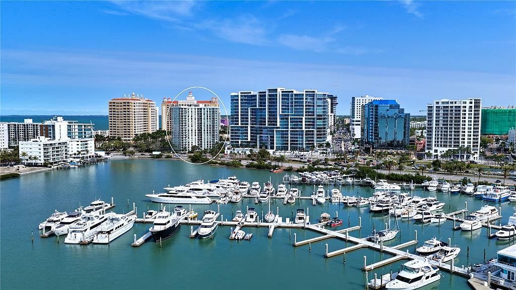 1111 N Gulfstream Ave APT 10E Sarasota, FL 34236  | Condominium
