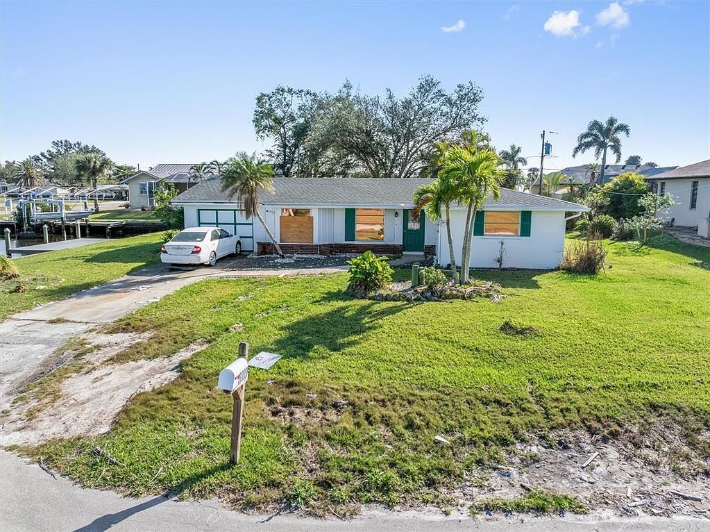 3000 Wisteria Pl Punta Gorda, FL 33950 - Thumbnail 2