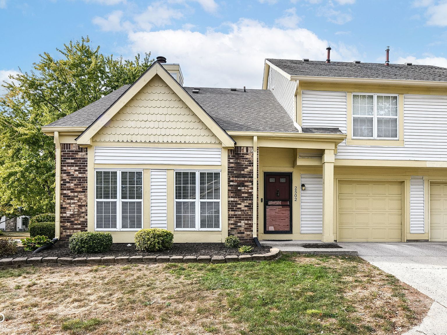 2502 Chaseway Ct Indianapolis, IN 46268 - Thumbnail 2