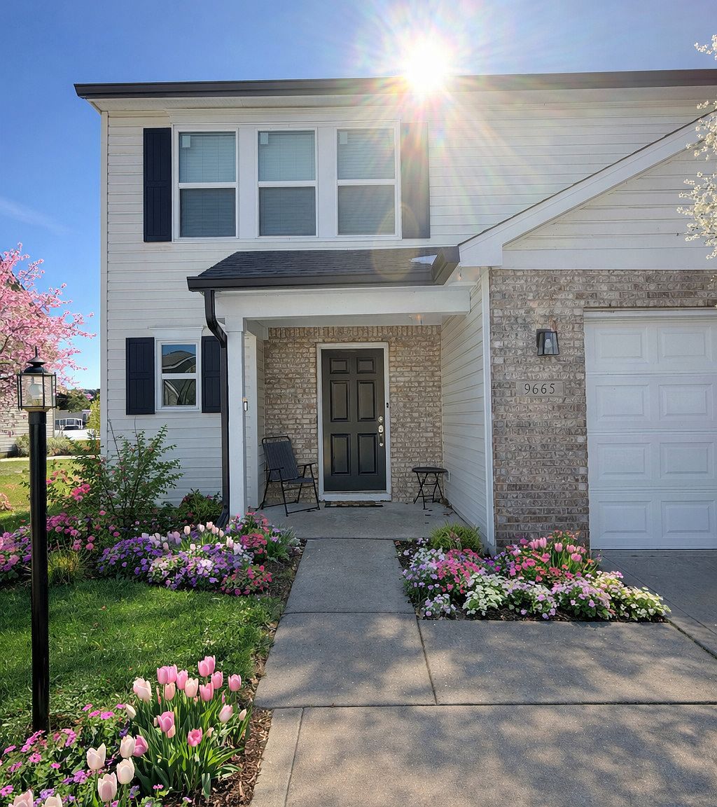 9665 Gull Lake Dr Indianapolis, IN 46239 - Thumbnail 2