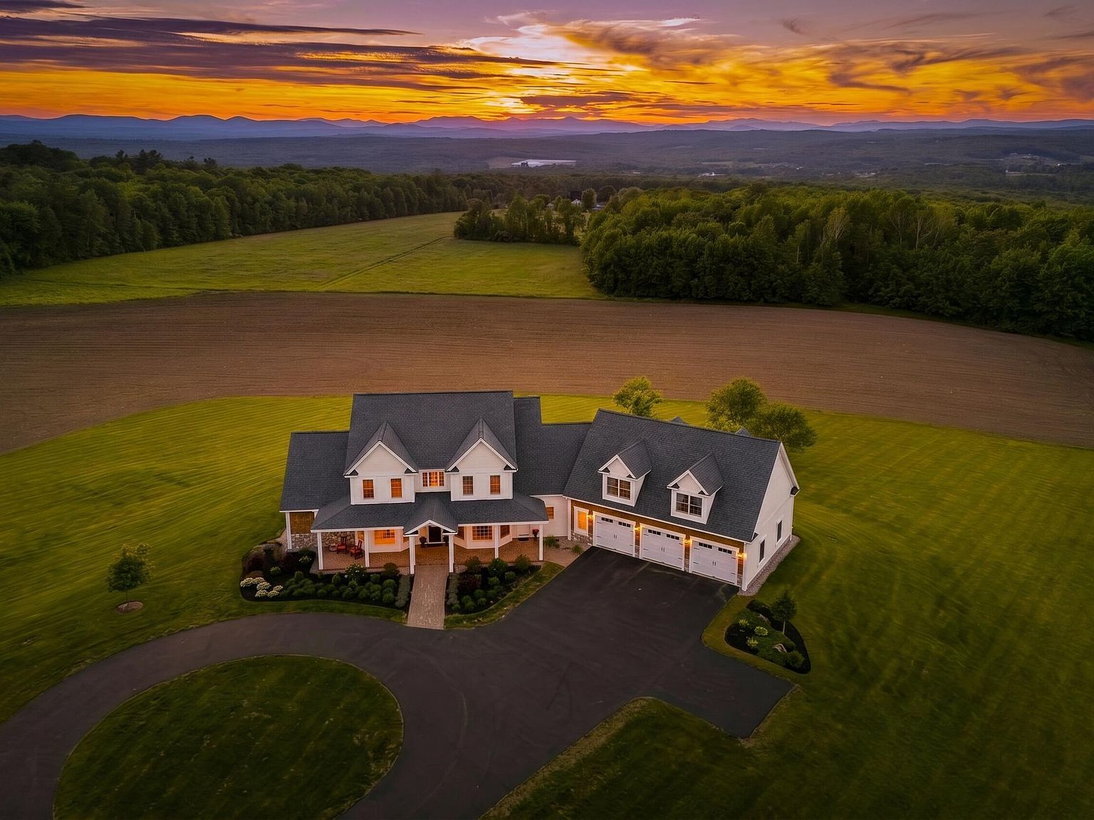 193 Rowe Rd Skowhegan, ME 04976, 4976