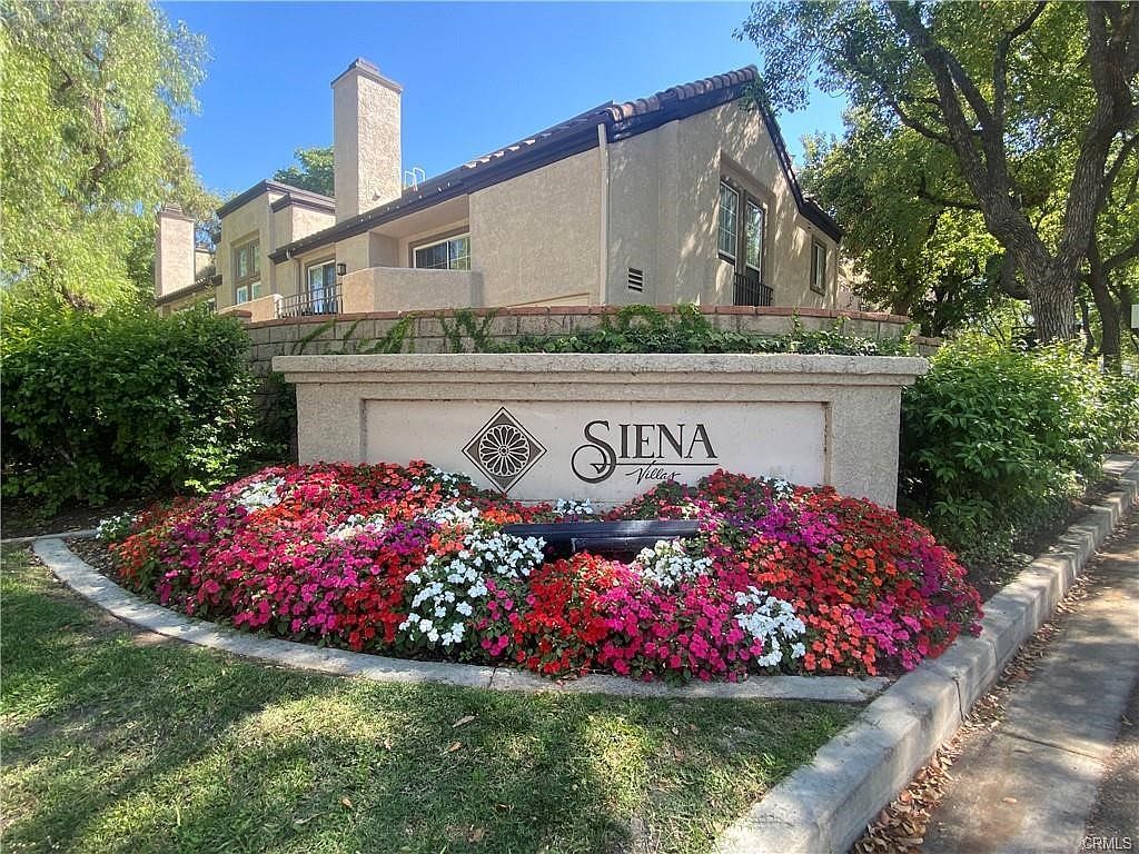 24111 Del Monte Dr UNIT 3 Santa Clarita, CA 91355 - Thumbnail 2