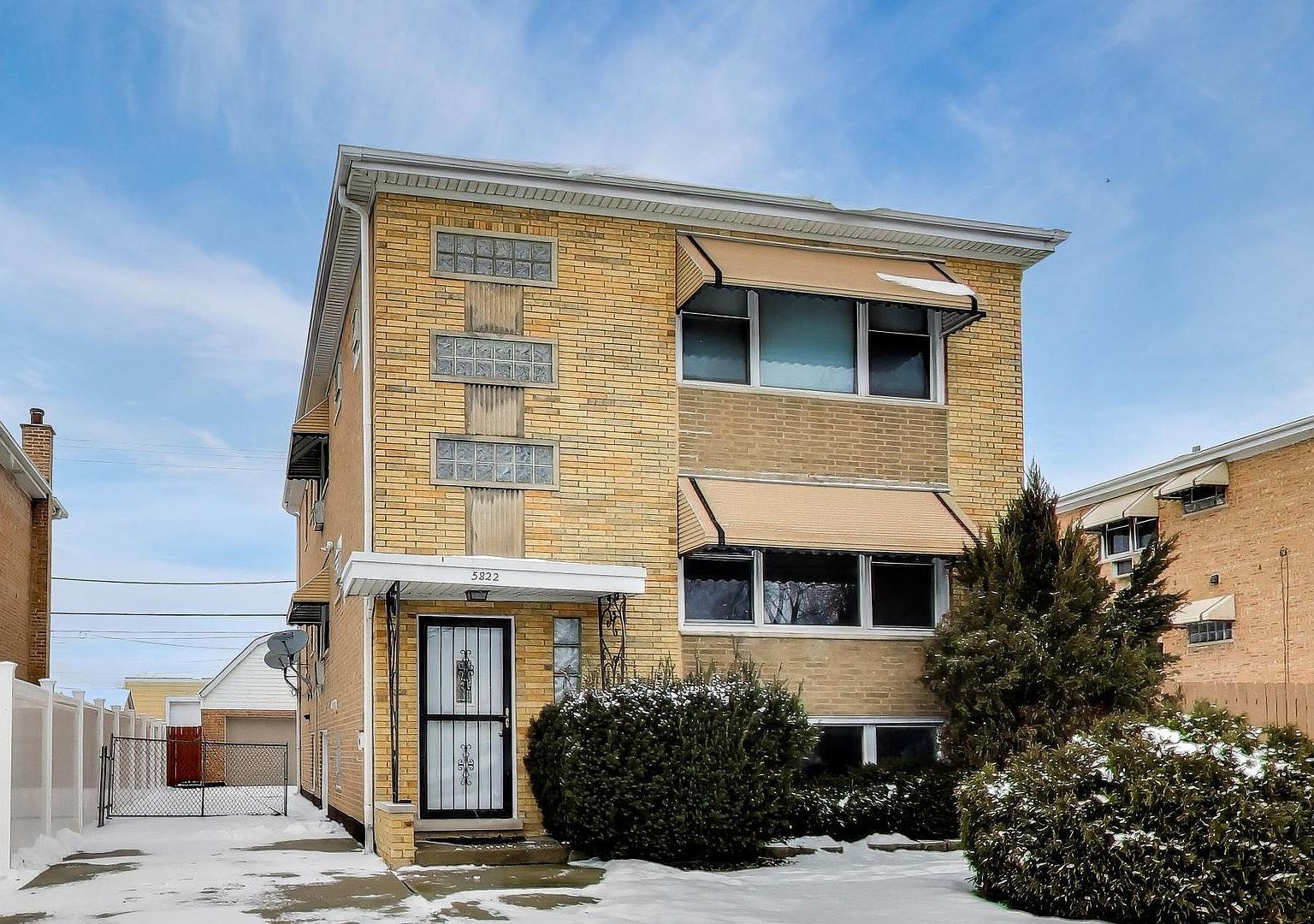 5822 W 79th St Burbank, IL 60459 - Thumbnail 2