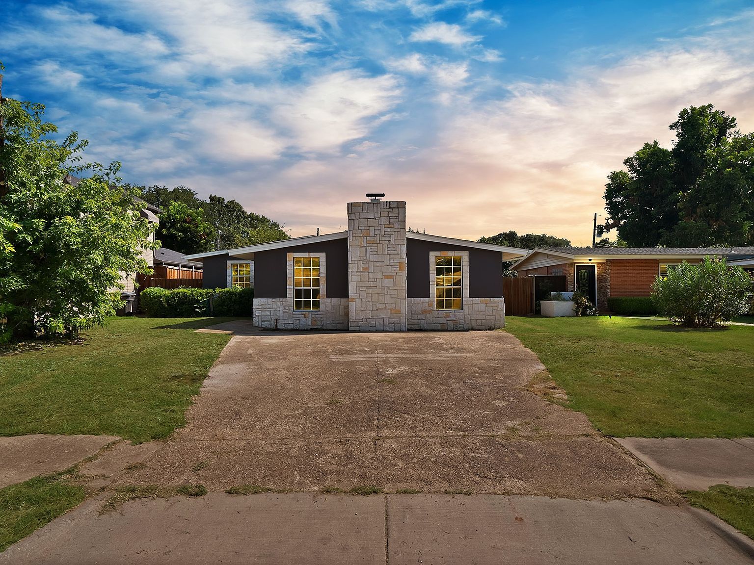 3046 Rotan Ln Dallas, TX 75229 - Thumbnail 2