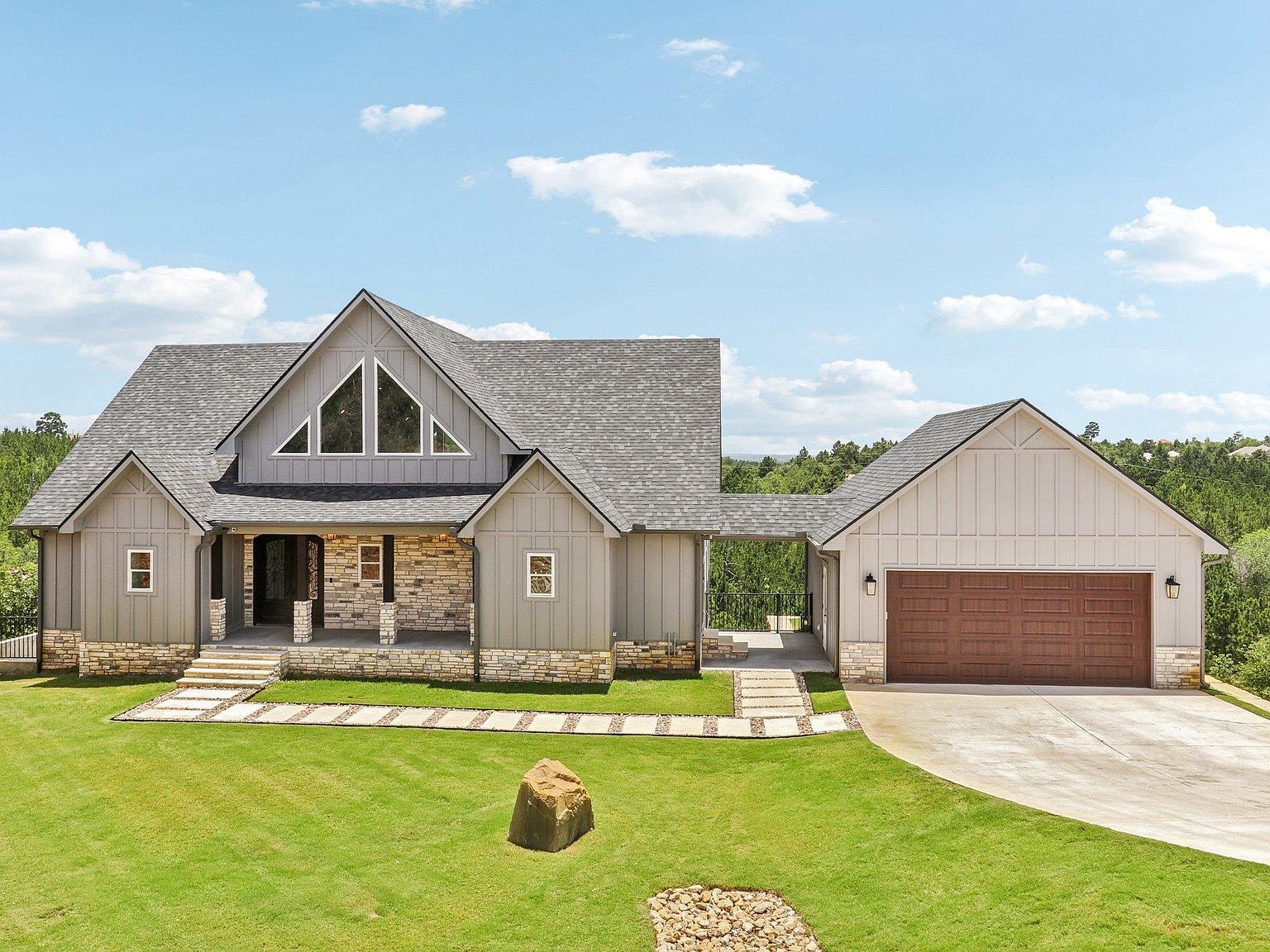 169 Tall Forest Dr Bastrop, TX 78602 - Thumbnail 2