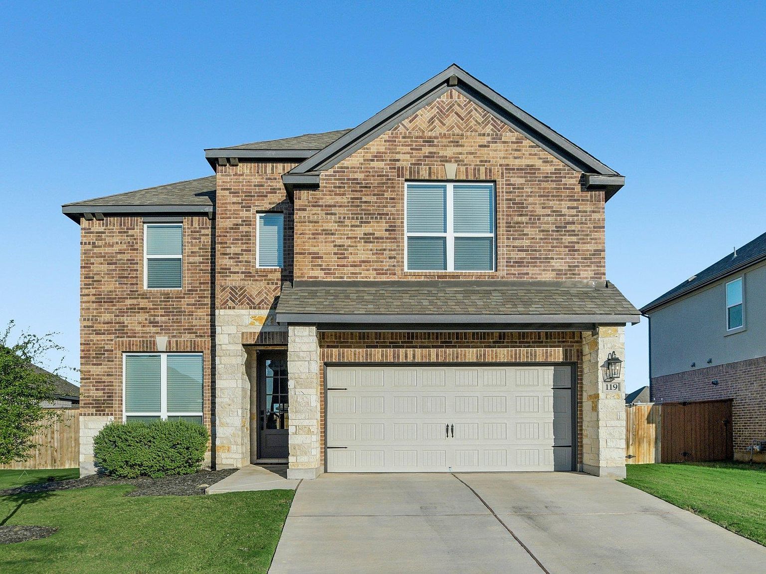 119 Nandina Path Bastrop, TX 78602 - Thumbnail 2