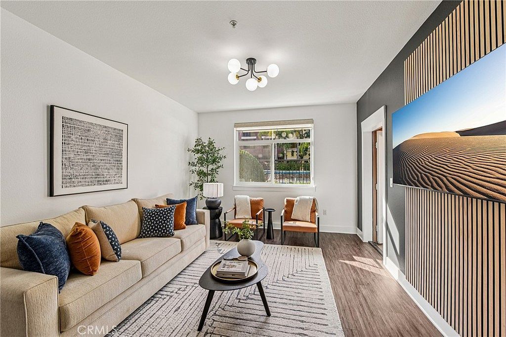 24585 Town Center Dr APT 4103 Santa Clarita, CA 91355 - Thumbnail 2