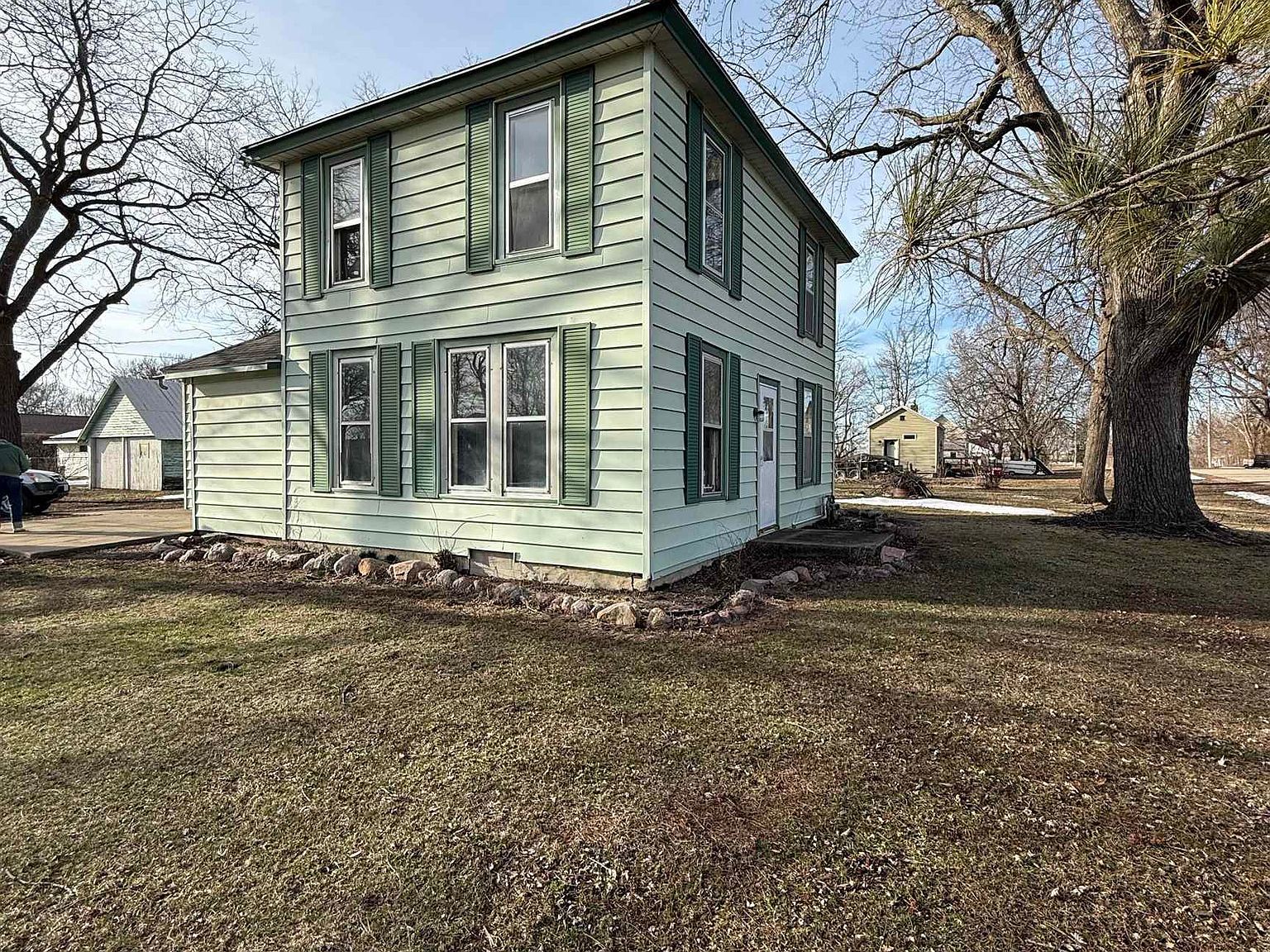 410 Taylor Ave Terril, IA 51364  | Single Family