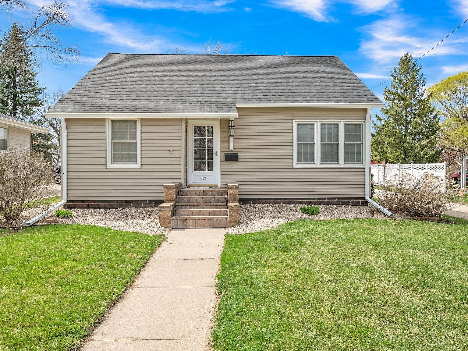 703 Superior St Emmetsburg, IA 50536  | Single Family