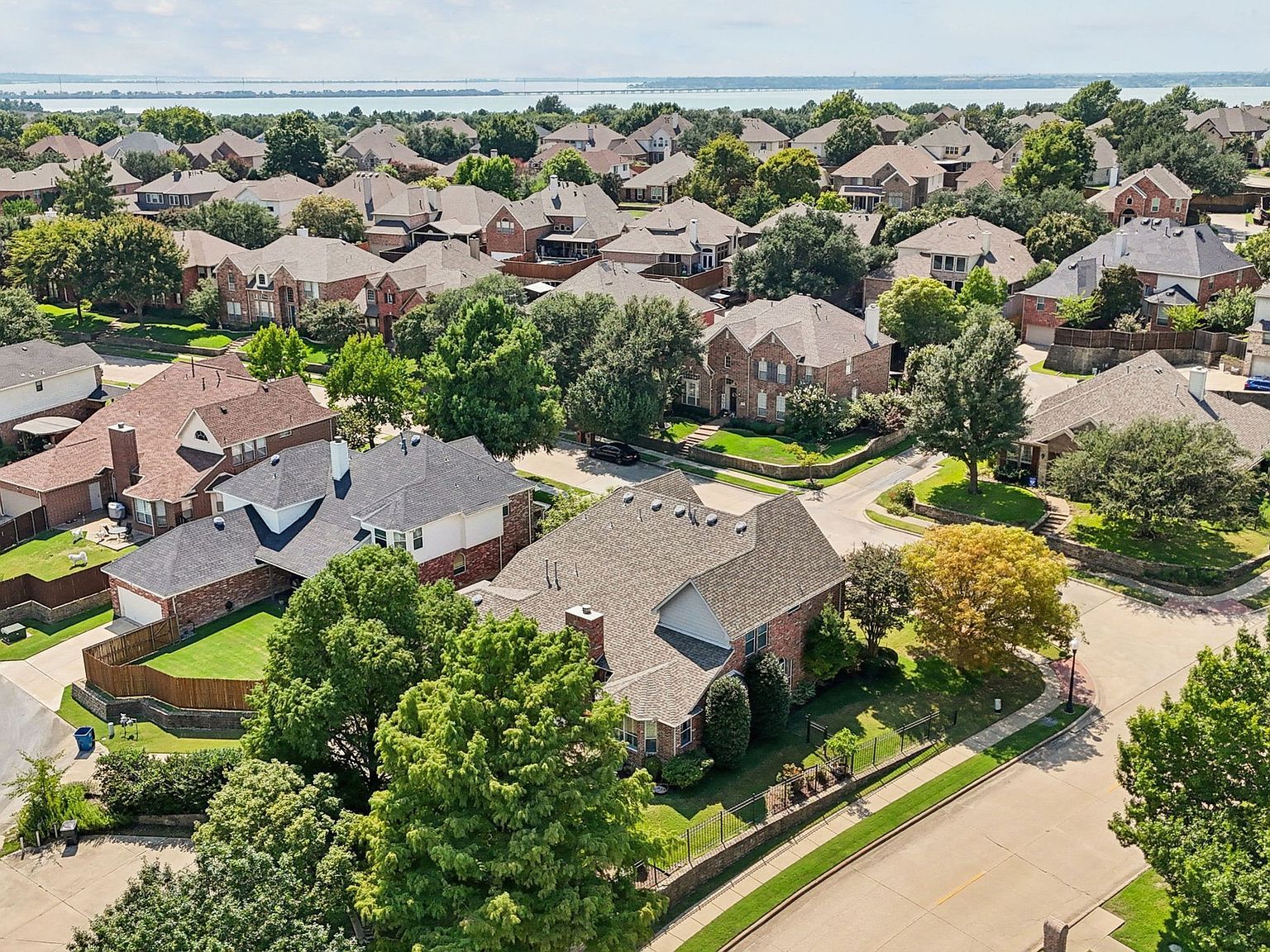 2170 Clubview Dr Rockwall, TX 75087 - Thumbnail 2