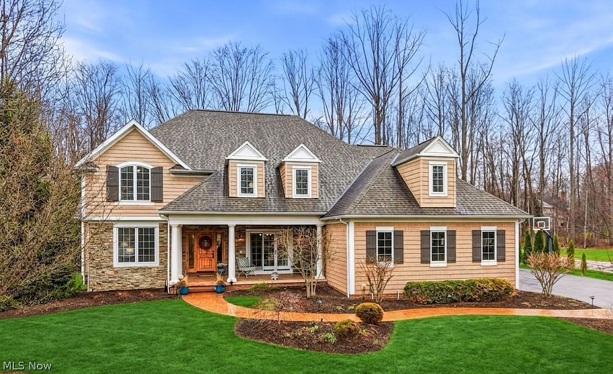 7480 Faraway Trl Chagrin Falls, OH 44023 - Thumbnail 2