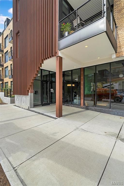 4101 Laclede Ave #202 Saint Louis, MO 63108, 63108