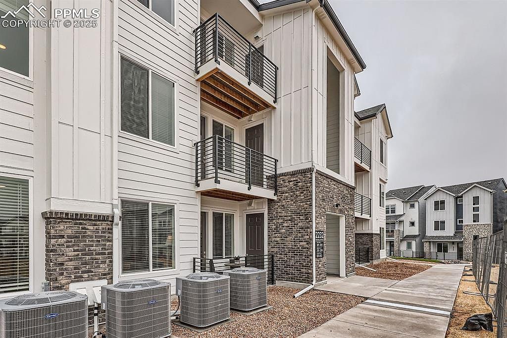2232 Arikaree Hts UNIT 207 Colorado Springs, CO 80908 - Thumbnail 2