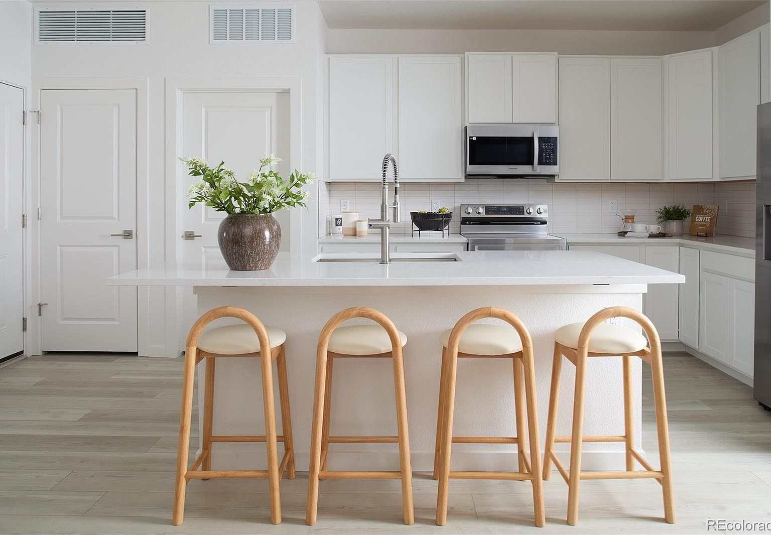 11940 Soprano Cir #304 Lone Tree, CO 80134 - Thumbnail 2