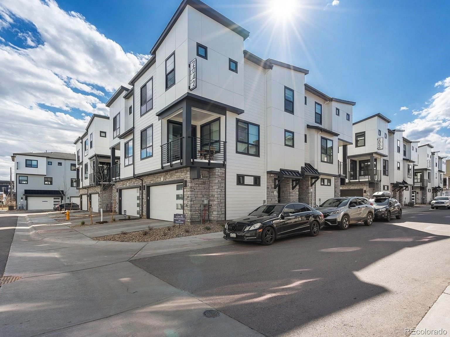 2060 S Holly St Unit 2 Denver, CO 80222 - Thumbnail 2